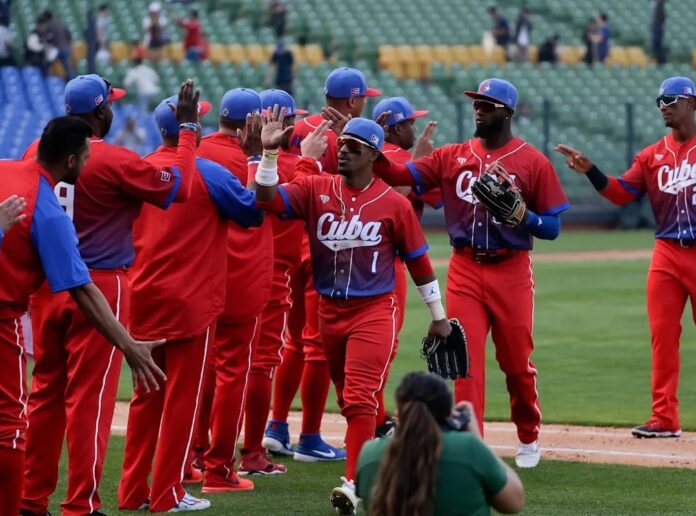 cuba-anuncia-que-ira-al-clasico-de-beisbol-pese-a-que-ee-uu-no-dio-visas-a-8-delegados