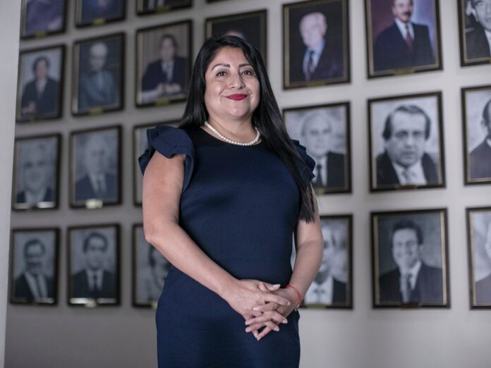 denisse-miralles:-“confio-en-que-los-congresistas-van-a-poner-por-delante-los-intereses-de-los-peruanos”