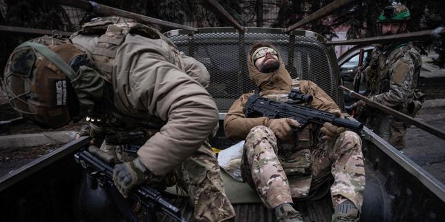 en-direct,-guerre-en-ucrania:-au-moins-huit-morts-dans-plusieurs-regions-suite-a-des-frappes-russes