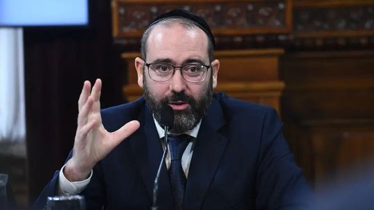 el-embajador-de-argentina-en-israel-dice-que-200-turistas-estan-varados-y-100.000-residentes-enfrentan-amenaza-de-misiles