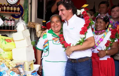 saavedra-intensifica-su-campana-politica-en-las-calles
