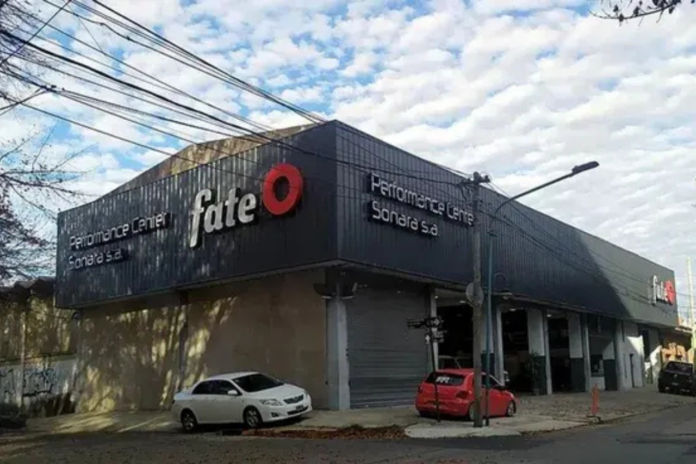 tire-manufacturer-fate-workers-protest-outside-labor-secretariat