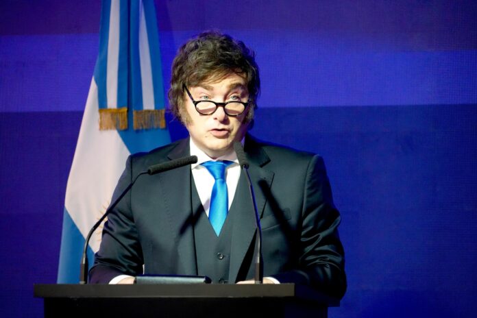 milei-kicks-off-new-international-trip-with-stops-in-the-us-and-chile