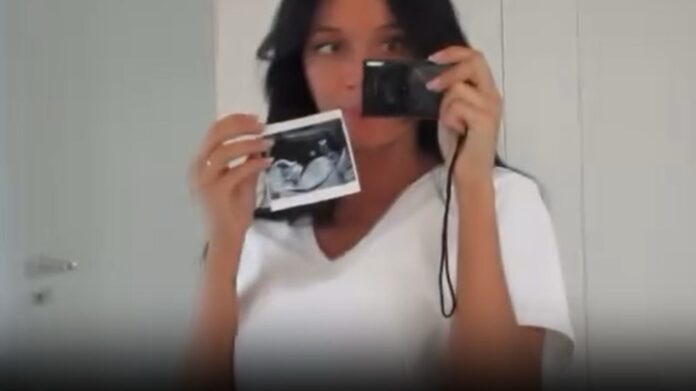 oriana-sabatini-mostro-a-su-beba-gia-por-primera-vez