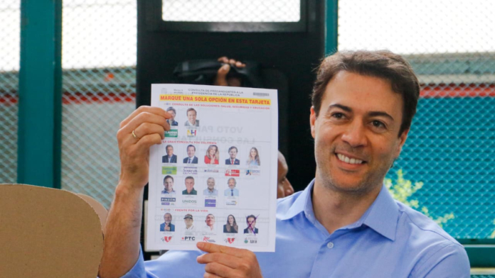 ‘mafias-y-maquinarias-han-intentado-sacarnos-del-camino’:-las-palabras-de-daniel-quintero,-precandidato-del-frente-por-la-vida,-tras-votar-en-medellin