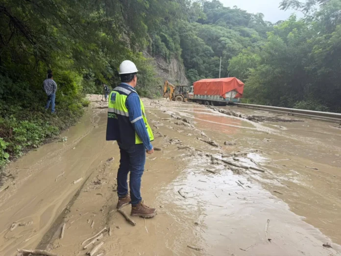 restablecen-transito-en-la-ruta-angostura-bermejo-samaipata