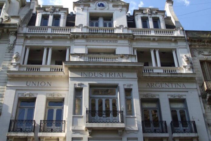 argentine-industrialists-clap-back-at-milei-over-‘crony-businessmen’-comment