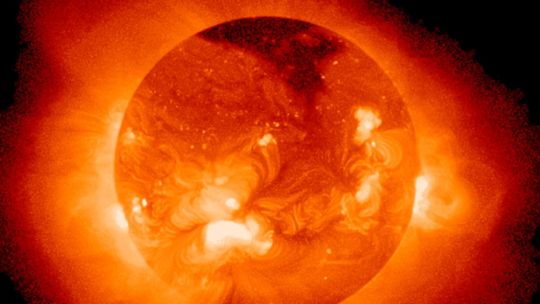 el-sol-esta-cambiando-su-estructura-interna-de-manera-inesperada-y-acelerada
