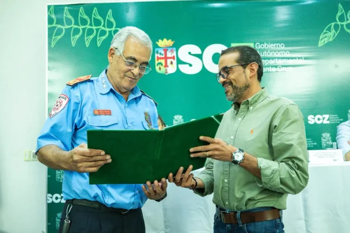 la-gobernacion-entrega-personalidad-juridica-a-bomberos