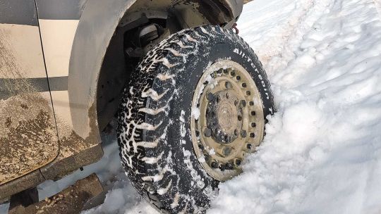 cambios-de-altitud:-como-entender-el-neumatico-en-la-montana