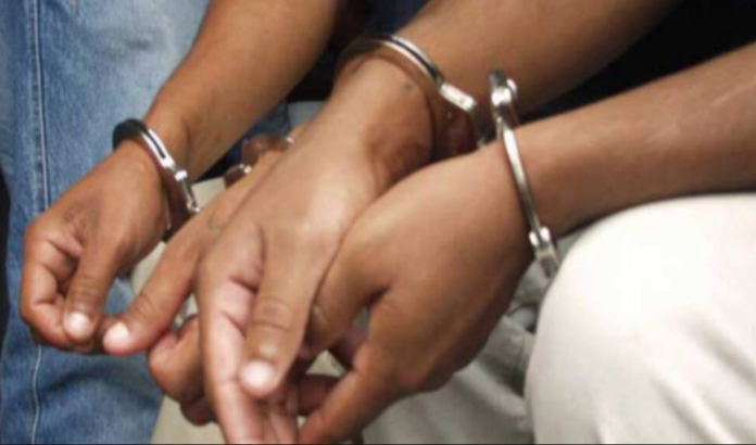 dos-venezolanos-y-dos-ecuatorianos-detenidos-en-ecuador-por-presunta-extorsion