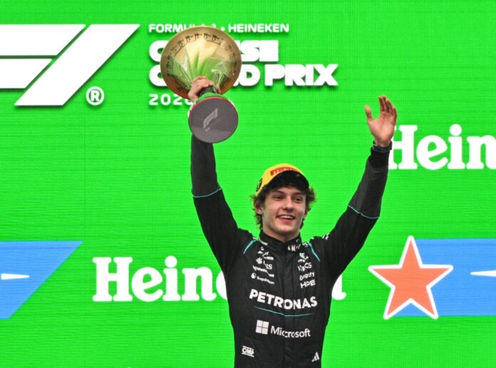 antonelli-gana-el-gp-de-china-y-se-convierte-en-la-nueva-estrella-de-la-f1