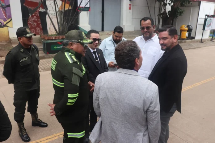 ted-santa-cruz-coordina-acciones-para-la-seguridad-en-las-subnacionales-2026