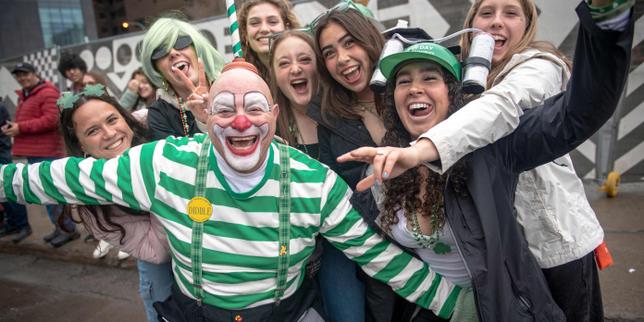 ¿que-es-la-historia-de-san-patricio,-visiones-misticas-irlandesas-en-la-fiesta-de-la-cerveza?