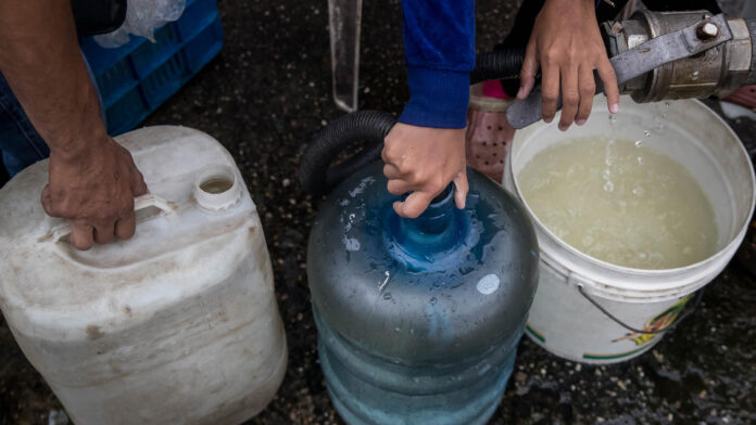vente-venezuela-denuncia-larga-suspension-de-agua-en-sucre,-anzoategui-y-nueva-esparta