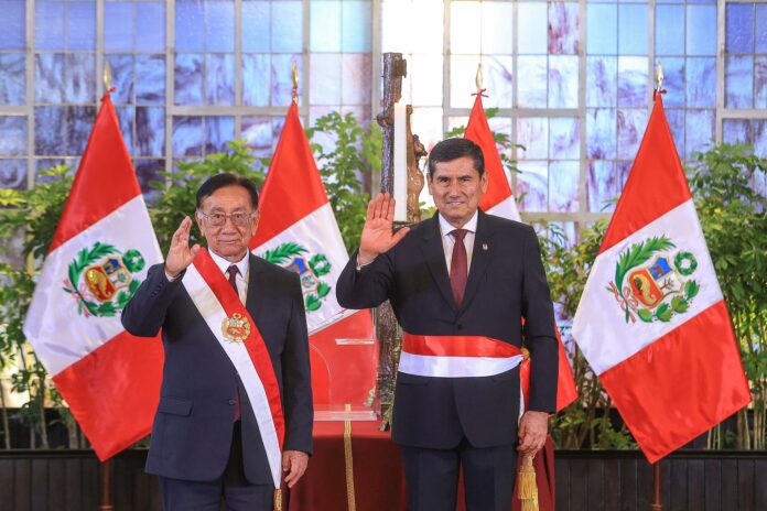 luis-arroyo-sanchez-jura-como-nuevo-presidente-del-consejo-de-ministros