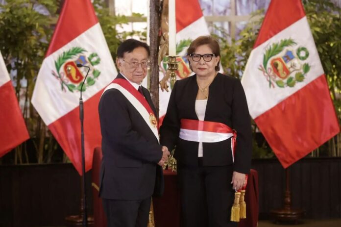 maria-esther-cuadros-espinoza-jura-como-nueva-titular-del-minedu