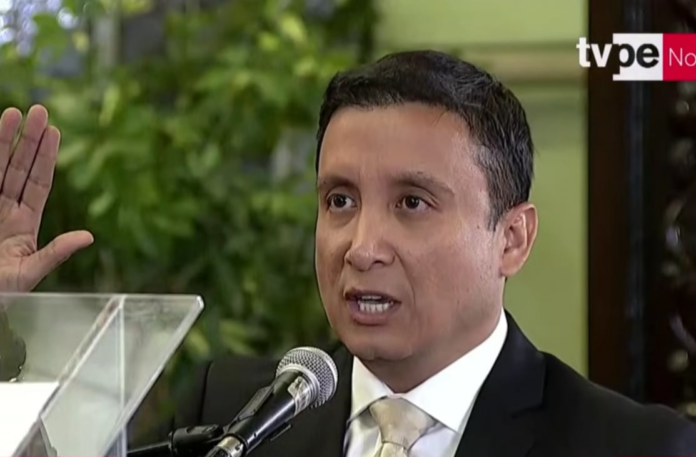luis-jimenez-borra-se-mantiene-como-ministro-de-justicia-y-derechos-humanos-en-el-gobierno-de-jose-maria-balcazar.