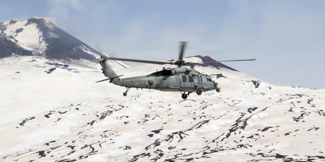 en-sicilia,-la-colere-apres-l’atterrissage-d’helicopteres-de-la-marine-americaine-dans-una-zona-protegida