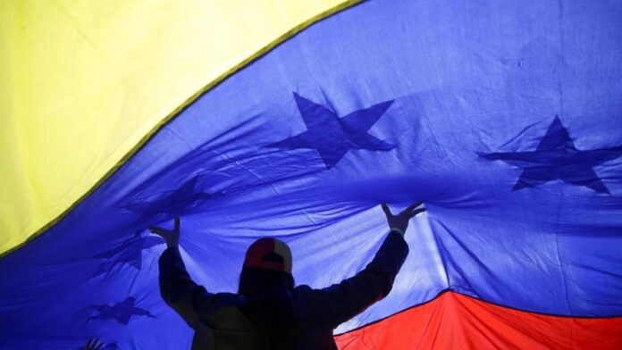 academicos-y-sociedad-civil-instantanea-a-iniciar-proceso-transparente-de-reconstruccion-institucional-en-venezuela