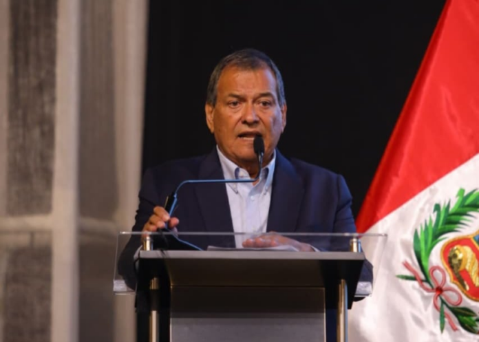 jorge-nieto:-“necesitamos-digitalizar-el-estado-peruano-al-100%-eso-permitira-tener-un-estado-mas-eficiente”