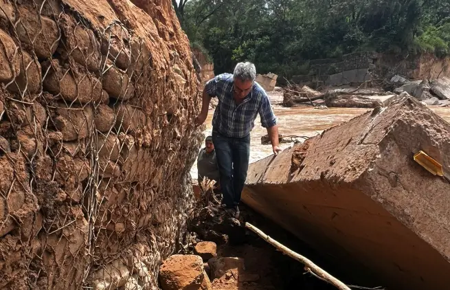 la-abc-agiliza-el-mantenimiento-de-la-via-la-angostura-–-samaipata