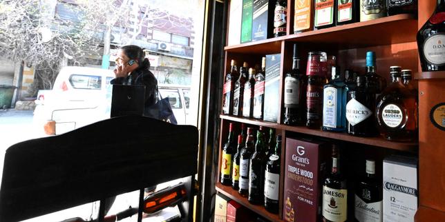en-siria,-la-consommation-d’alcool-interdite-dans-les-bares-et-les-restaurantes-de-damas