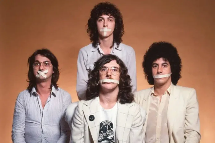 how-argentine-rock-stood-up-to-the-dictatorship-and-gained-massive-popularity