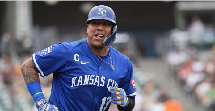 salvador-perez:-“ganar-un-titulo-con-venezuela-va-mas-alla-de-las-series-mundiales”
