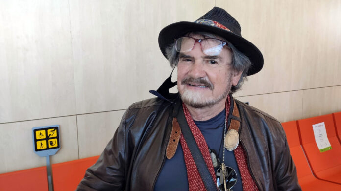 carlos-azpurua-llama-“mercenarios”-a-cineastas-de-la-diaspora-venezolana