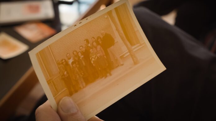 (dis)appear,-a-film-about-memory,-photography,-and-the-argentine-dictatorship