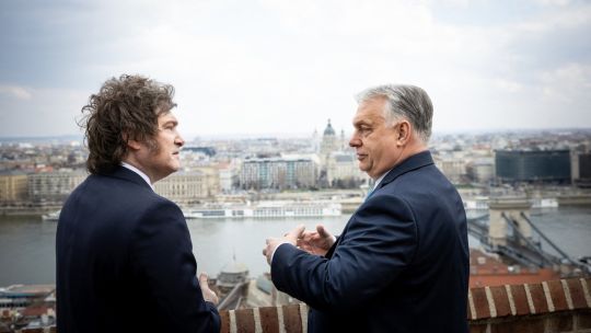 milei-dice-que-argentina-puede-“garantizar-la-seguridad-energetica-de-europa”-durante-el-discurso-del-cpac-en-hungria
