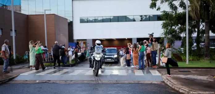 bolsonaro-sigue-en-cuidados-intensivos-tras-8-dias-internado