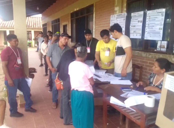 comicios:-santa-cruz-tuvo-alta-participacion-ciudadana