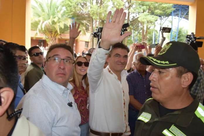paz-llama-a-autoridades-regionales-electas-a-trabajar-por-la-autonomia