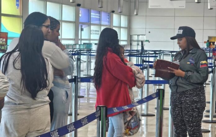 venezuela-recibe-131-migrantes-repatriados-desde-estados-unidos