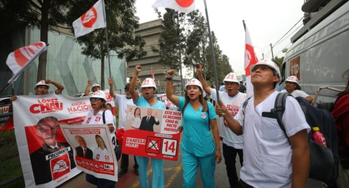 simpatizantes-de-partidos-politicos-se-concentran-en-san-borja-previo-al-debate-presidencial-2026-|-fotos