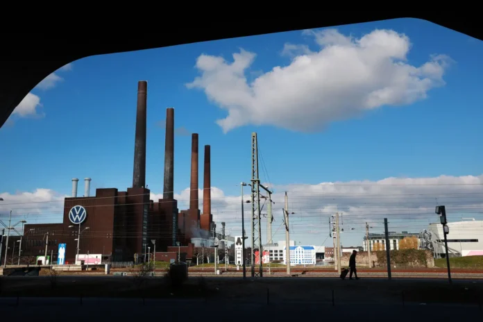 la-inactiva-fabrica-de-vw-en-alemania-podria-convertirse-en-un-centro-de-produccion-de-cupulas-de-hierro
