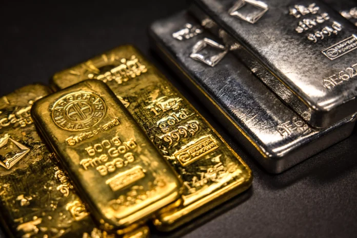 el-oro-recupera-la-derrota-de-9-dias-y-la-plata-recupera-70-dolares