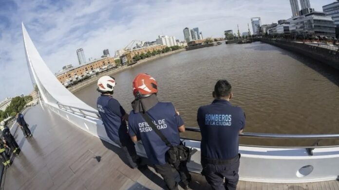 urgente:-encontraron-cuerpo-flotando-en-puerto-madero