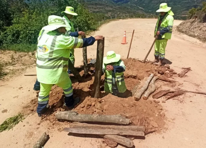 tecnicos-inspeccionan-el-tramo-santa-cruz-–-la-guardia