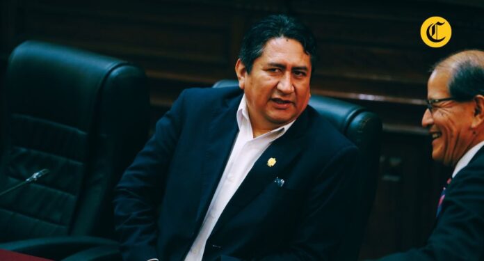 profugo-vladimir-cerron-figura-en-terna-de-candidatos-presidenciales-que-debaten-esta-noche