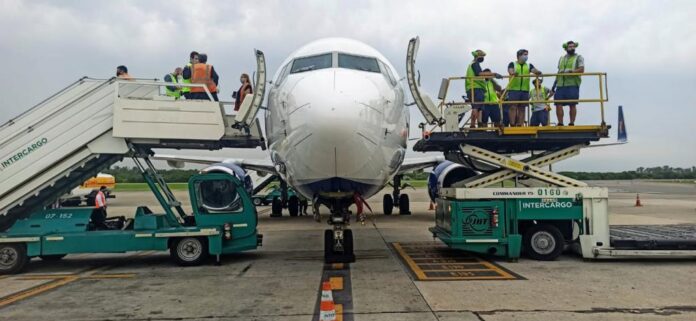 argentina-kicks-off-privatization-process-of-airport-ramps-company