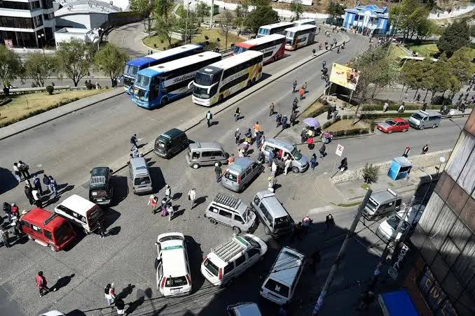 gobierno-conforma-comision-de-ministros-para-conversar-con-el-transporte