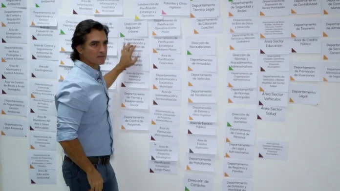 saavedra-asegura-que-pondra-fin-a-la-“alcaldia-agencia-de-empleo”