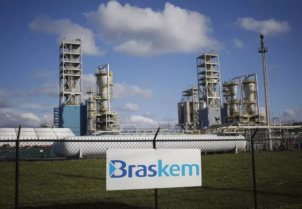 ganancias-de-braskem:-perdida-del-cuarto-trimestre-se-duplica-a-r$-10,3-mil-millones