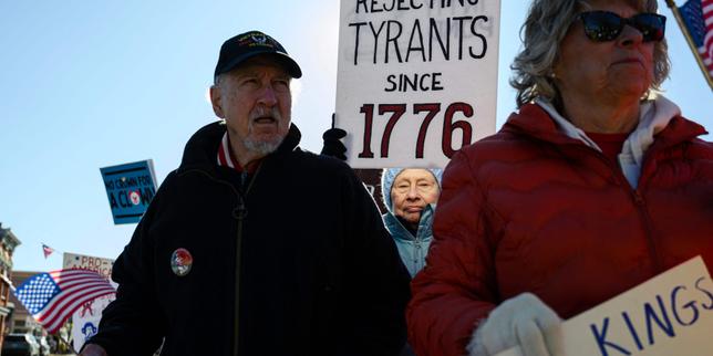 manifestaciones-contra-donald-trump:-millones-de-estadounidenses-asisten-para-denunciar-la-«tirania»-durante-un-nuevo-dia-«no-hay-reyes»