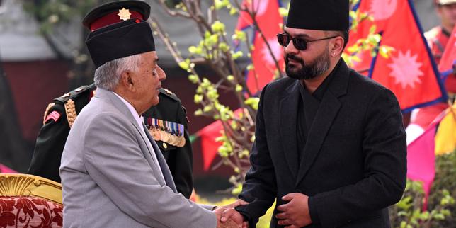 en-nepal,-el-antiguo-rapero-popular-balendra-shah,-35-anos,-es-ahora-primer-ministro