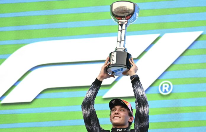 gp-de-japon:-antonelli-triunfa-y-se-convierte-en-el-lider-mas-joven-en-la-historia-de-la-f1