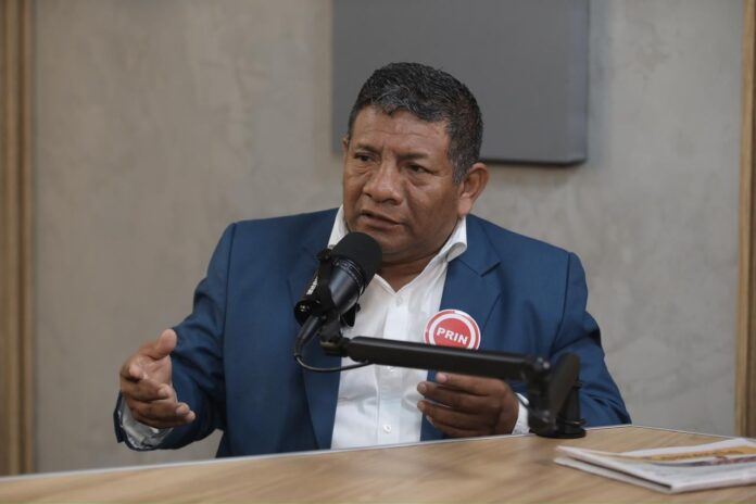 candidato-walter-chirinos-participa-esta-noche-en-cuarta-fecha-del-debate-presidencial-2026